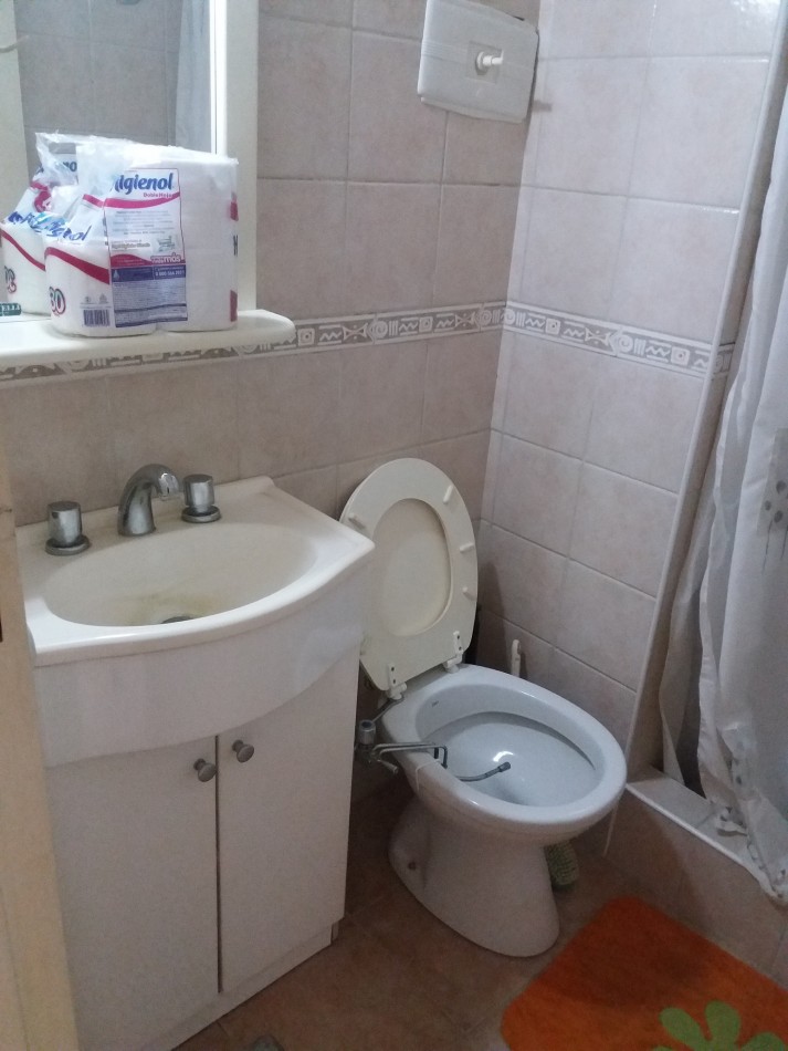 DEPARTAMENTO A LA CALLE CON BALCON EN PLAZA MITRE