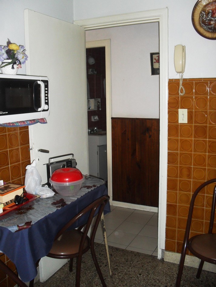 Departamento 2 ambientes al lateral. Macrocentro