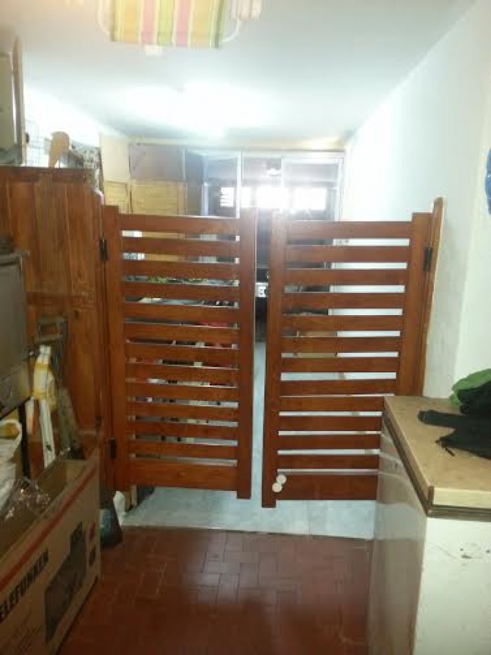 CHALET 5 AMBIENTES EN LOTE PROPIO. PARQUE LURO