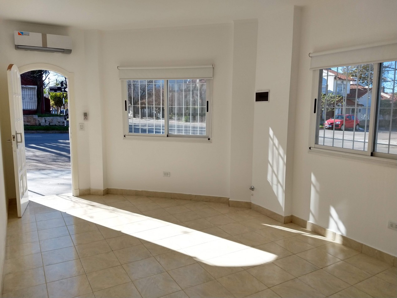 P.H. dos ambientes a la calle. A estrenar!! Chauvin