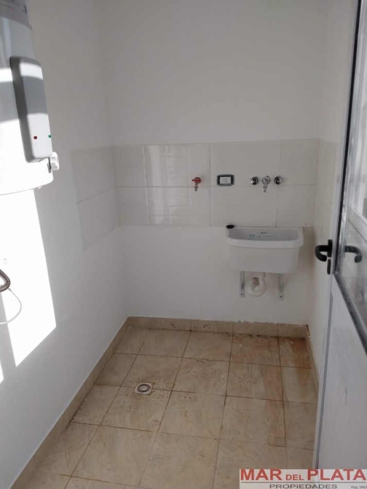 Duplex tres ambientes a Estrenar. San Jose
