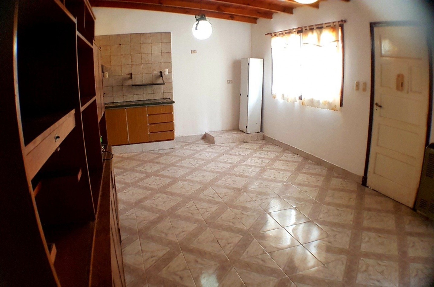 Propiedad en block. Casa de tres ambientes con garage + Departamento tres ambientes. Bo. El Progreso