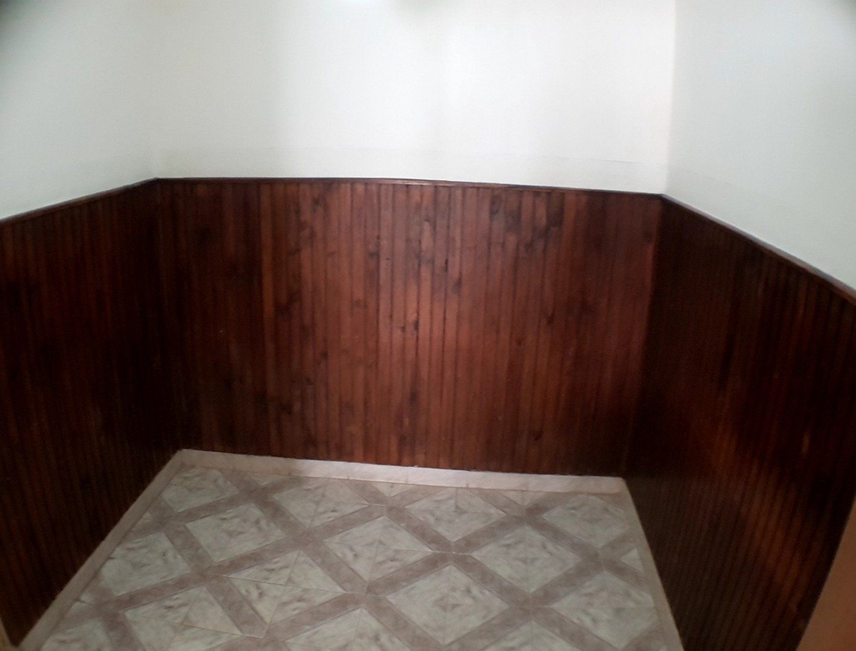 Propiedad en block. Casa de tres ambientes con garage + Departamento tres ambientes. Bo. El Progreso