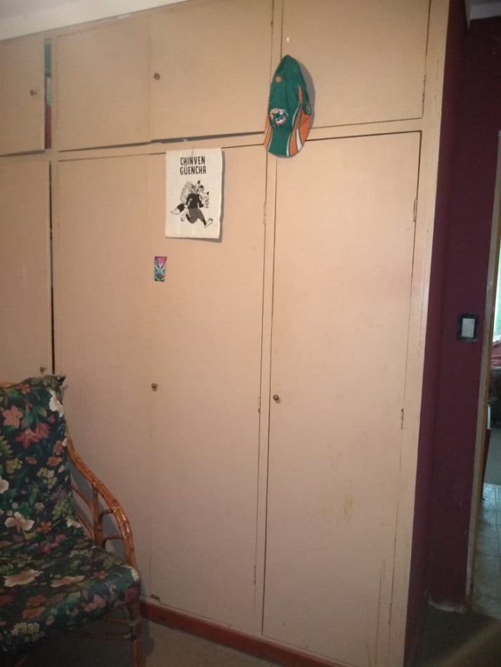 Chalet cuatro ambientes con garage y parque. Colina de Peralta Ramos