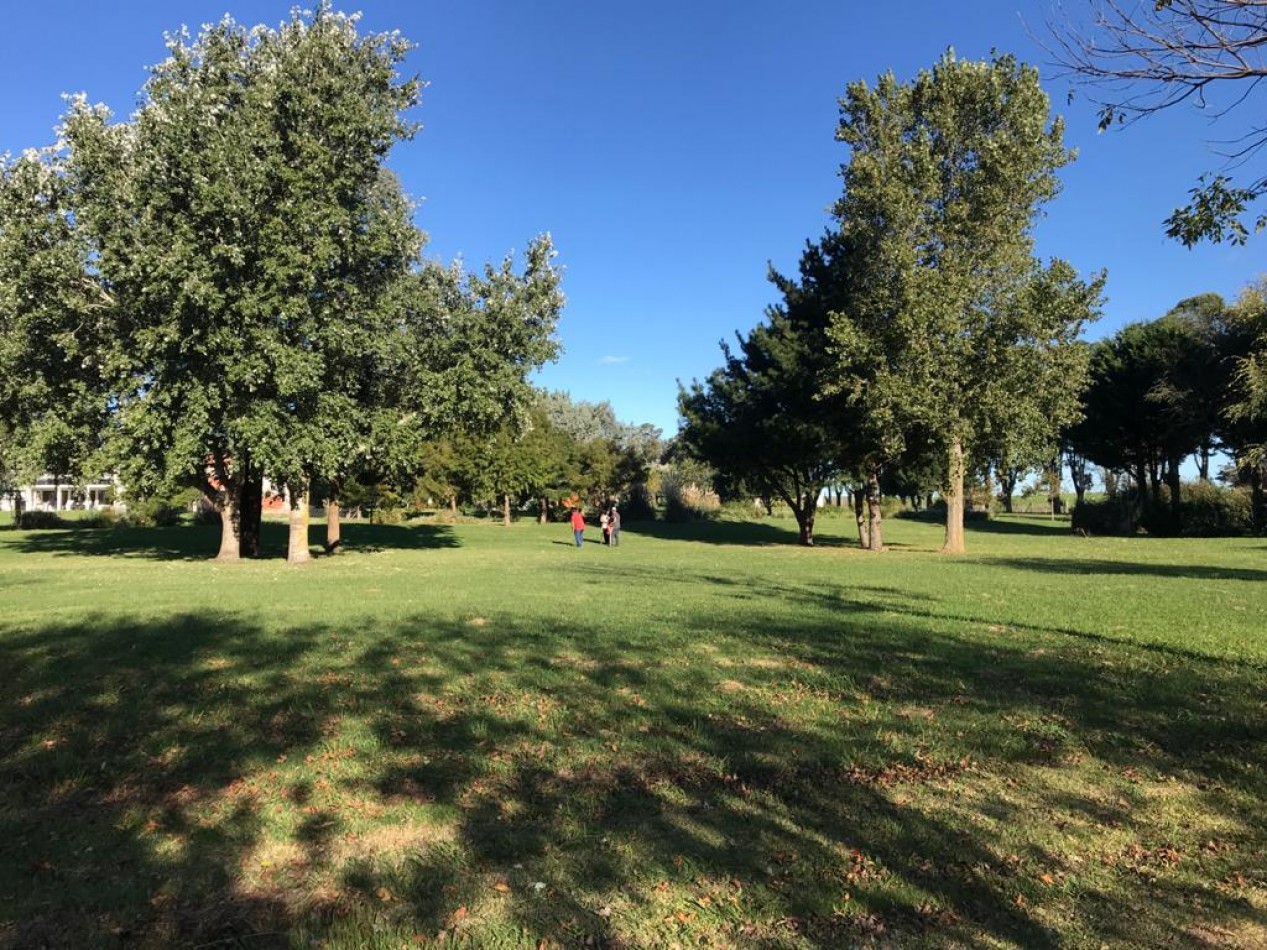 Lote en Country del Golf y Mar Los Acantilados.