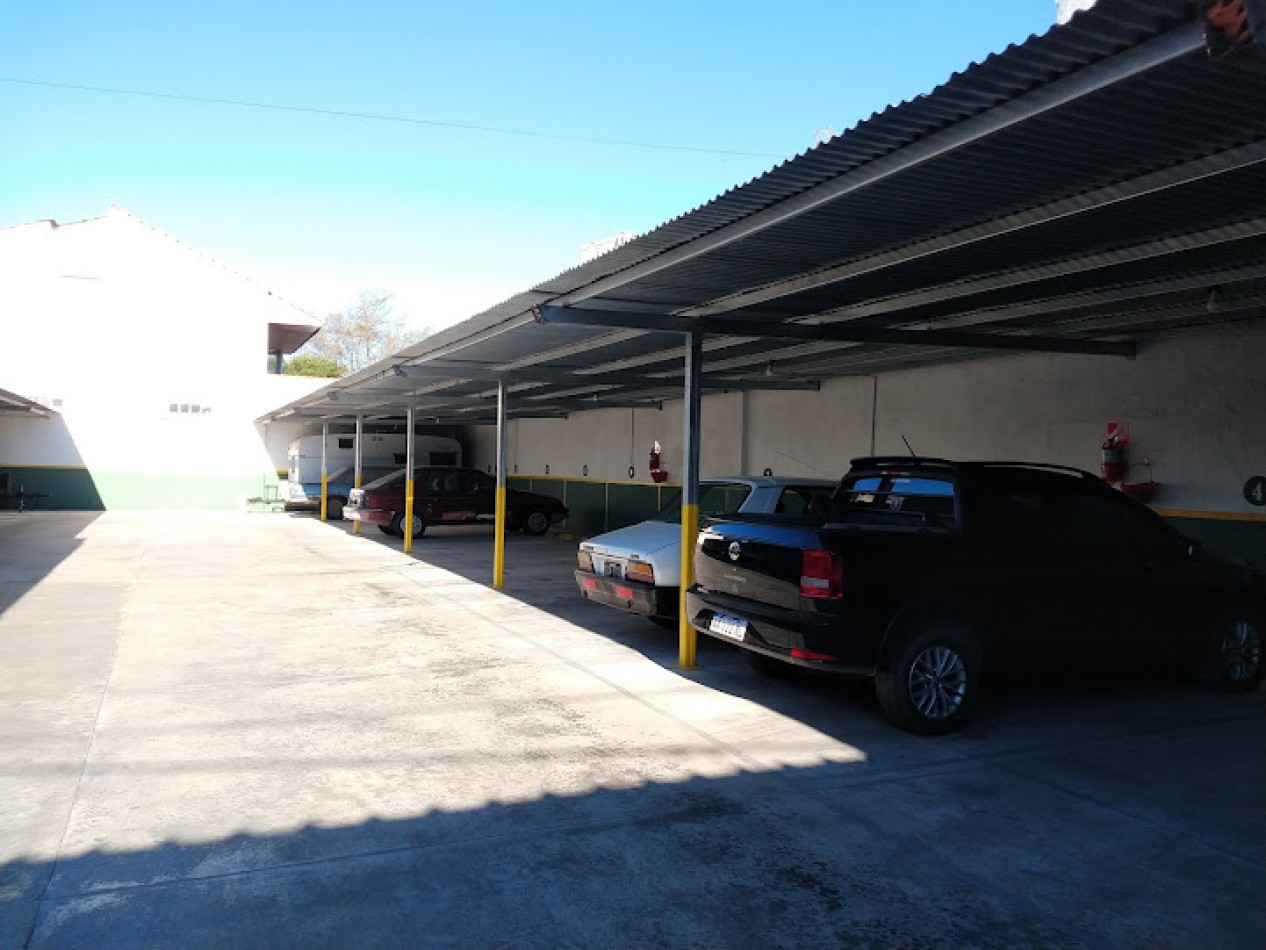 emprendimiento de cocheras, para autos, camionetas de gran porte y motos. Zona terminal
