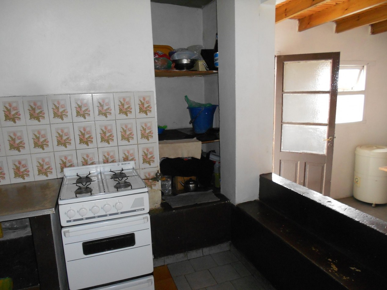 Propiedad ideal para Hostel/geriatrico, desarrollada en dos plantas. Zona LaPerla