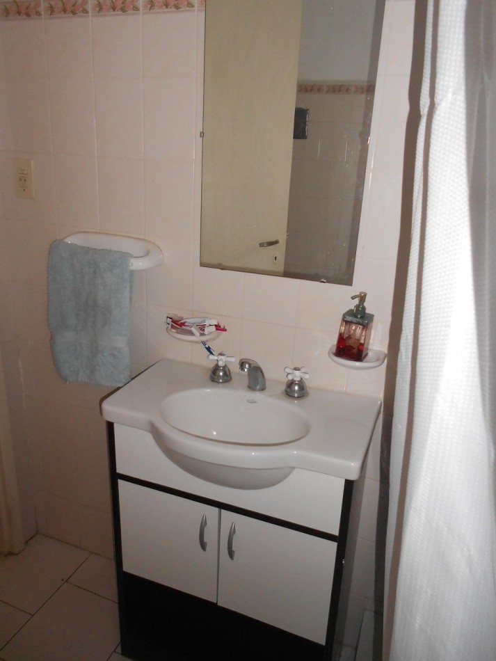 Propiedad ideal para Hostel/geriatrico, desarrollada en dos plantas. Zona LaPerla