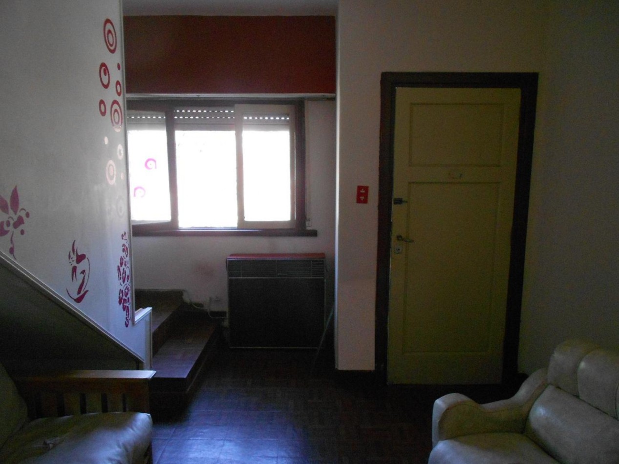 Propiedad ideal para Hostel/geriatrico, desarrollada en dos plantas. Zona LaPerla