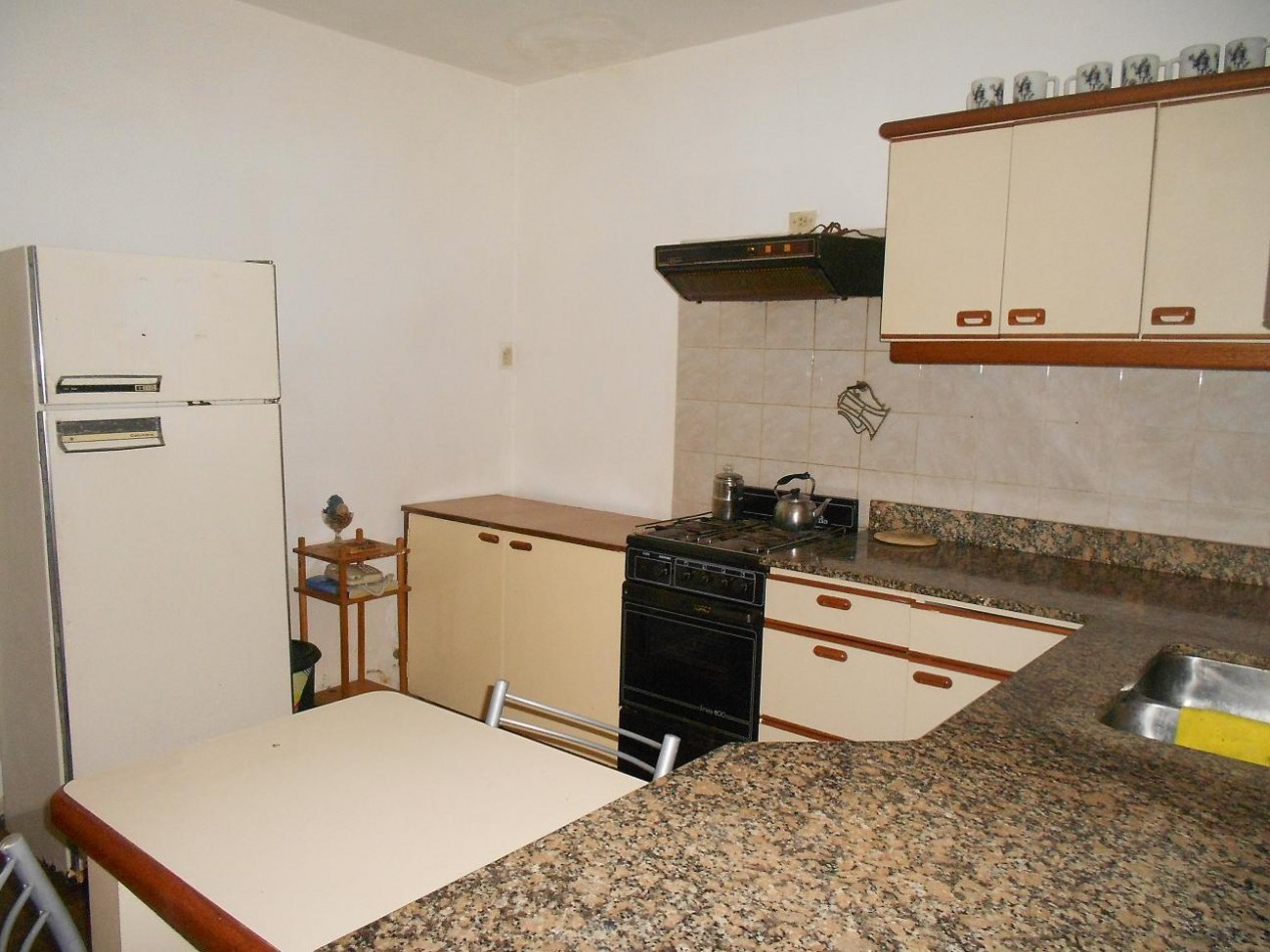 Propiedad ideal para Hostel/geriatrico, desarrollada en dos plantas. Zona LaPerla