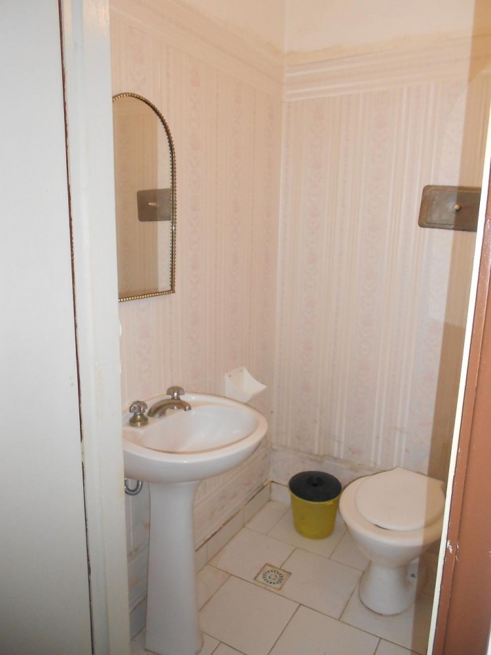 Propiedad ideal para Hostel/geriatrico, desarrollada en dos plantas. Zona LaPerla