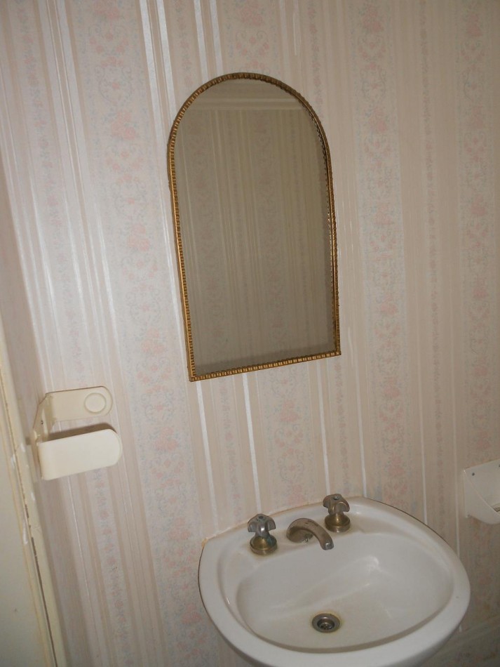 Propiedad ideal para Hostel/geriatrico, desarrollada en dos plantas. Zona LaPerla