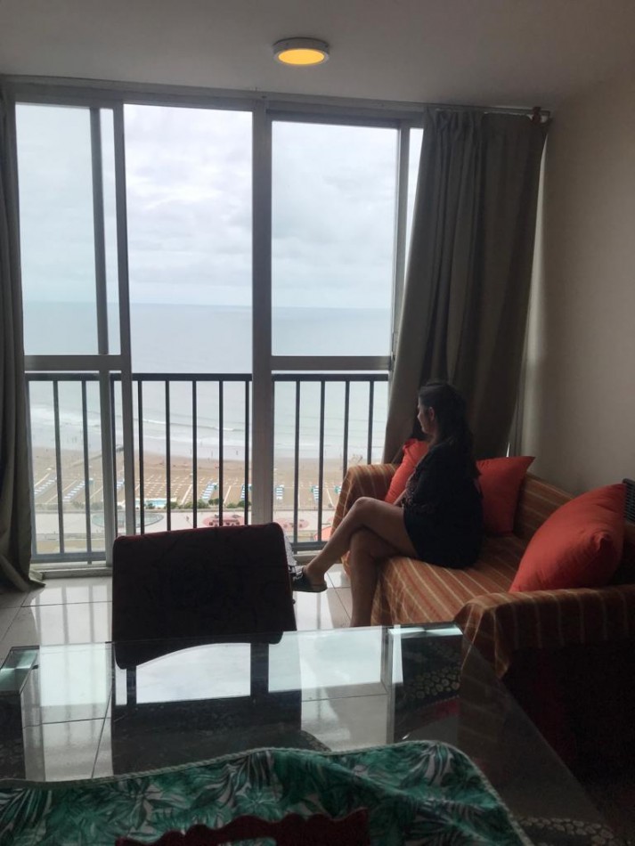 Departamento 2 ambientes con dependencia externo, vista panoramica al mar y casino!!!