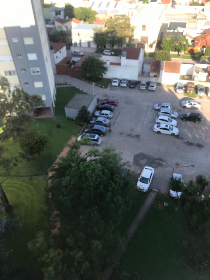 DEPARTAMENTO TRES AMBIENTES EXTERNO CON ESPACIO PARA AUTO. ZONA: VILLA PRIMERA