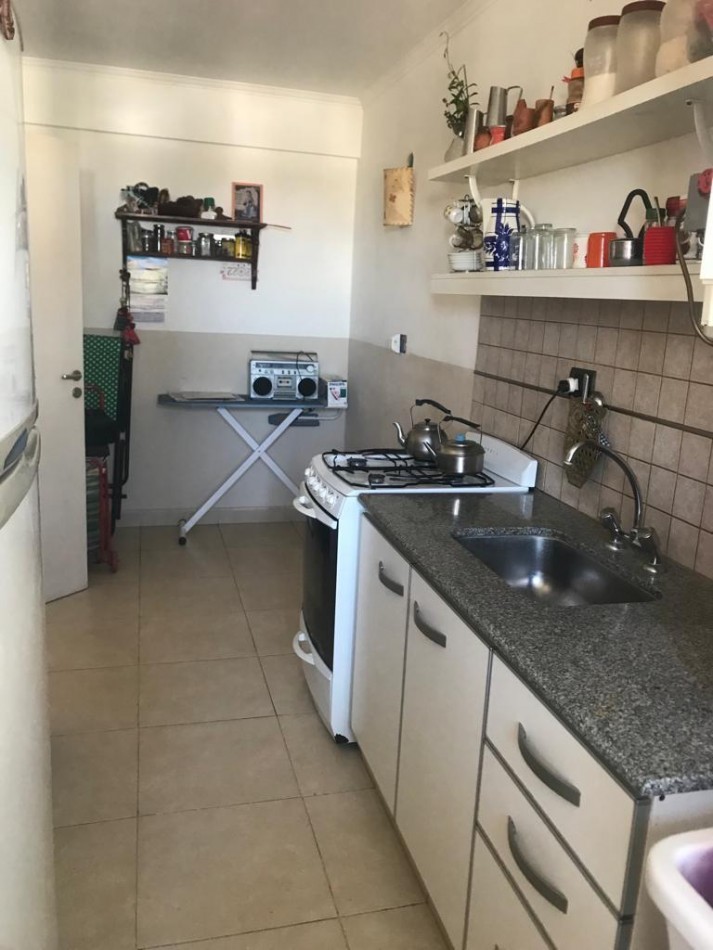 DEPARTAMENTO TRES AMBIENTES EXTERNO CON ESPACIO PARA AUTO. ZONA: VILLA PRIMERA