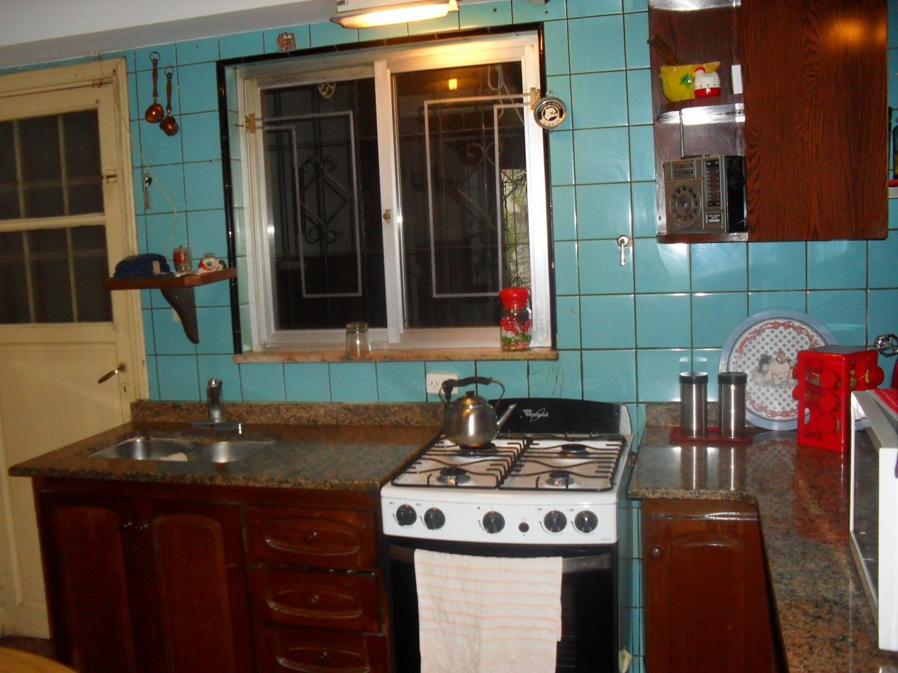 CHALET CUATRO AMBIENTES EN LOTE PROPIO CON GARAGE, DESARROLLADO EN PLANTA BAJA.LAS AVENIDAS