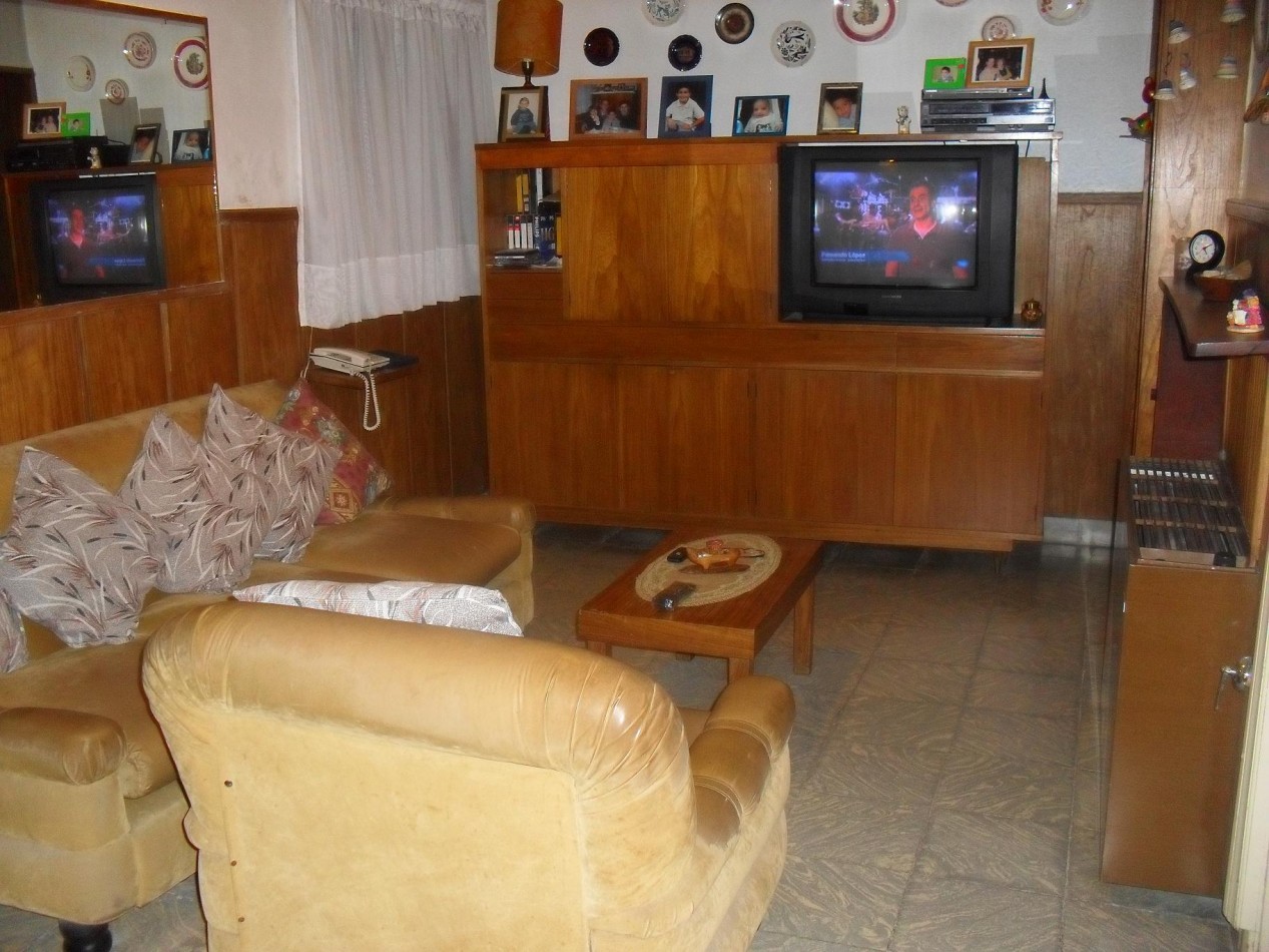 CHALET CUATRO AMBIENTES EN LOTE PROPIO CON GARAGE, DESARROLLADO EN PLANTA BAJA.LAS AVENIDAS