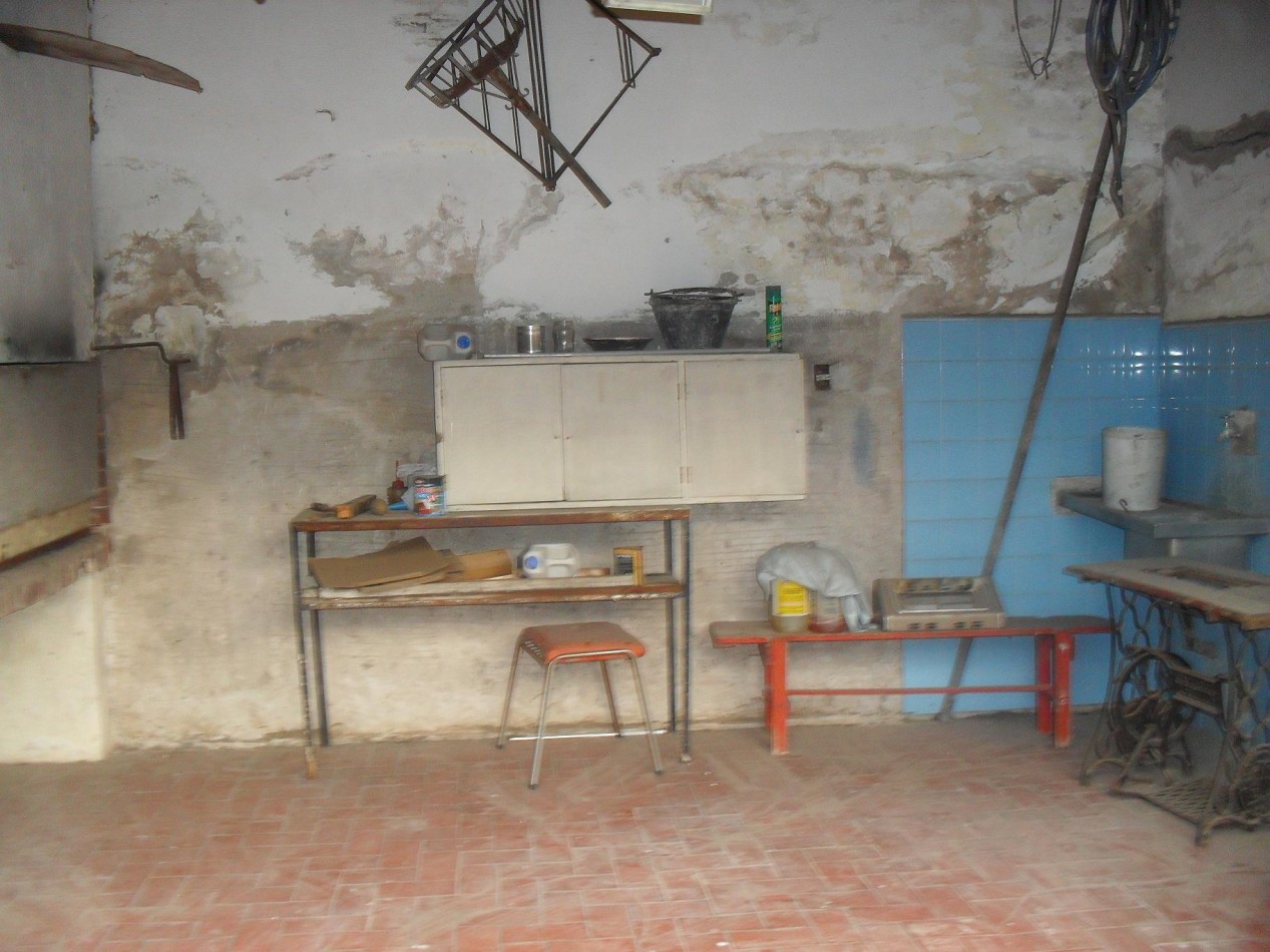 CHALET CUATRO AMBIENTES EN LOTE PROPIO CON GARAGE, DESARROLLADO EN PLANTA BAJA.LAS AVENIDAS