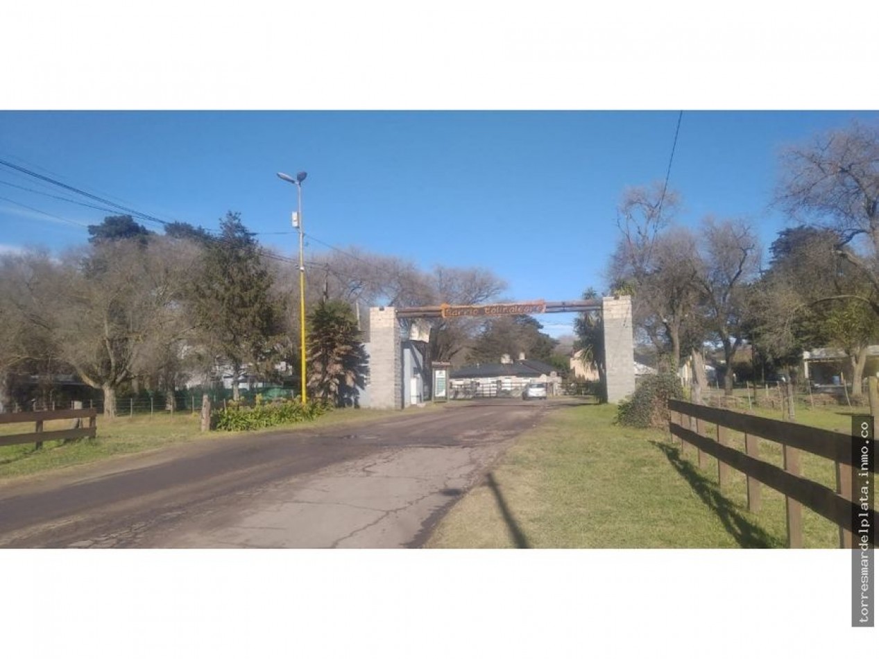 Lote en Colina Alegre.