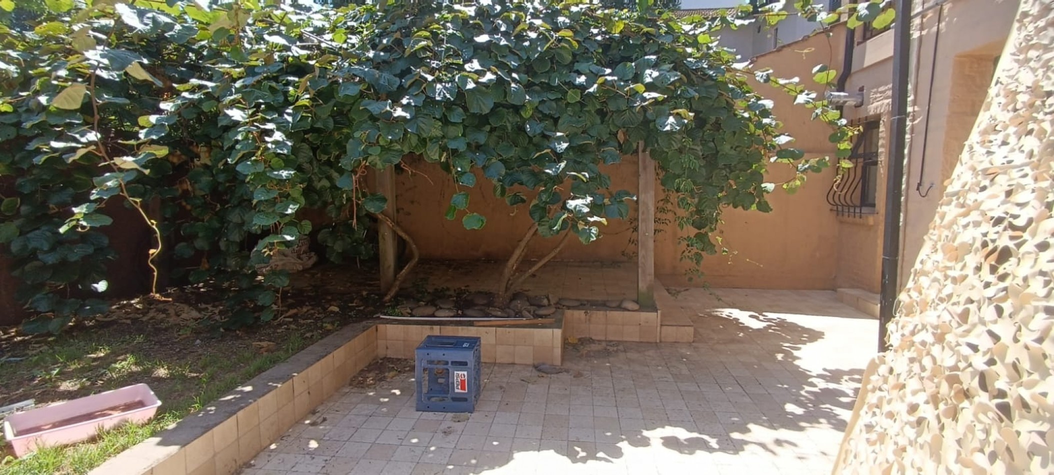 ALQUILER DOCE MESES CHALET  5 AMBIENTES EN BARRIO SAN CARLOS
