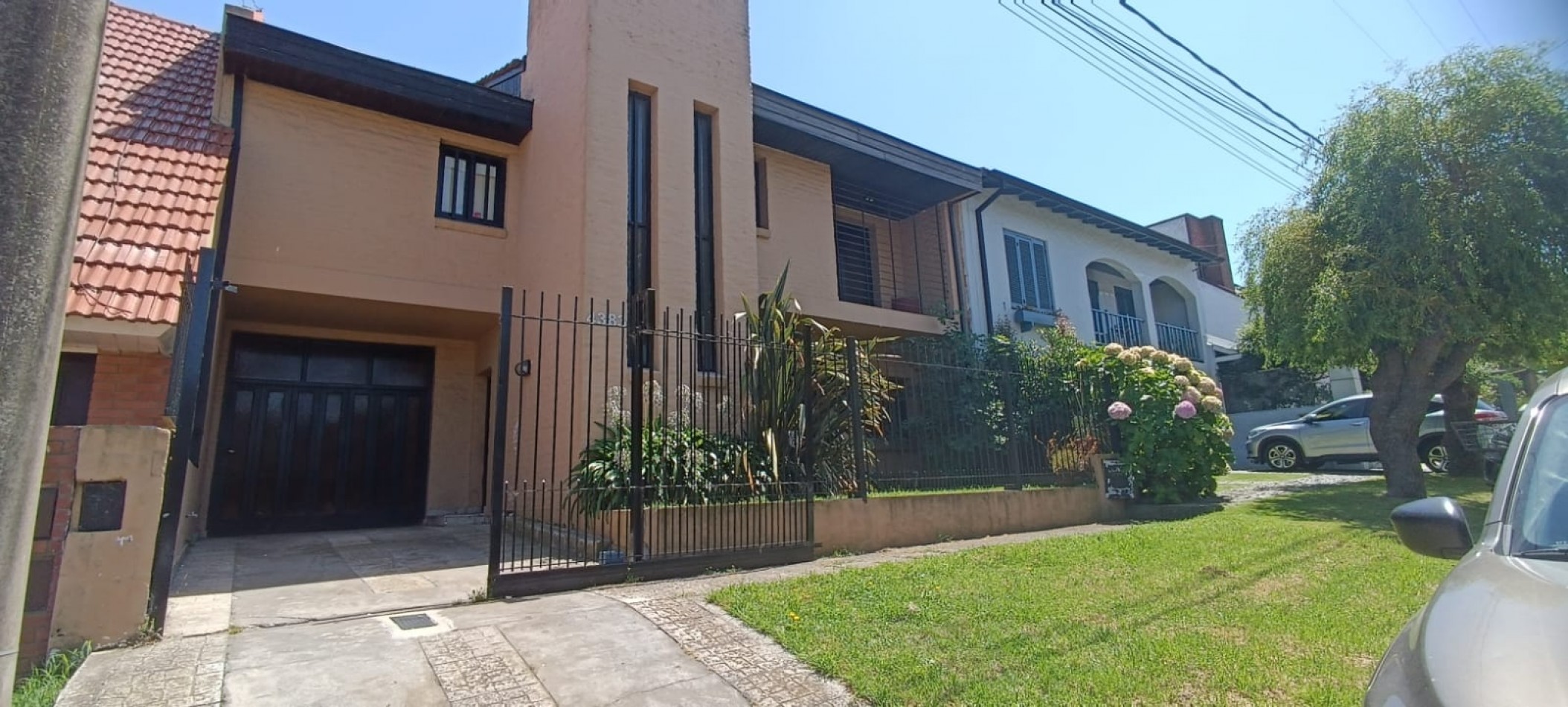ALQUILER DOCE MESES CHALET  5 AMBIENTES EN BARRIO SAN CARLOS