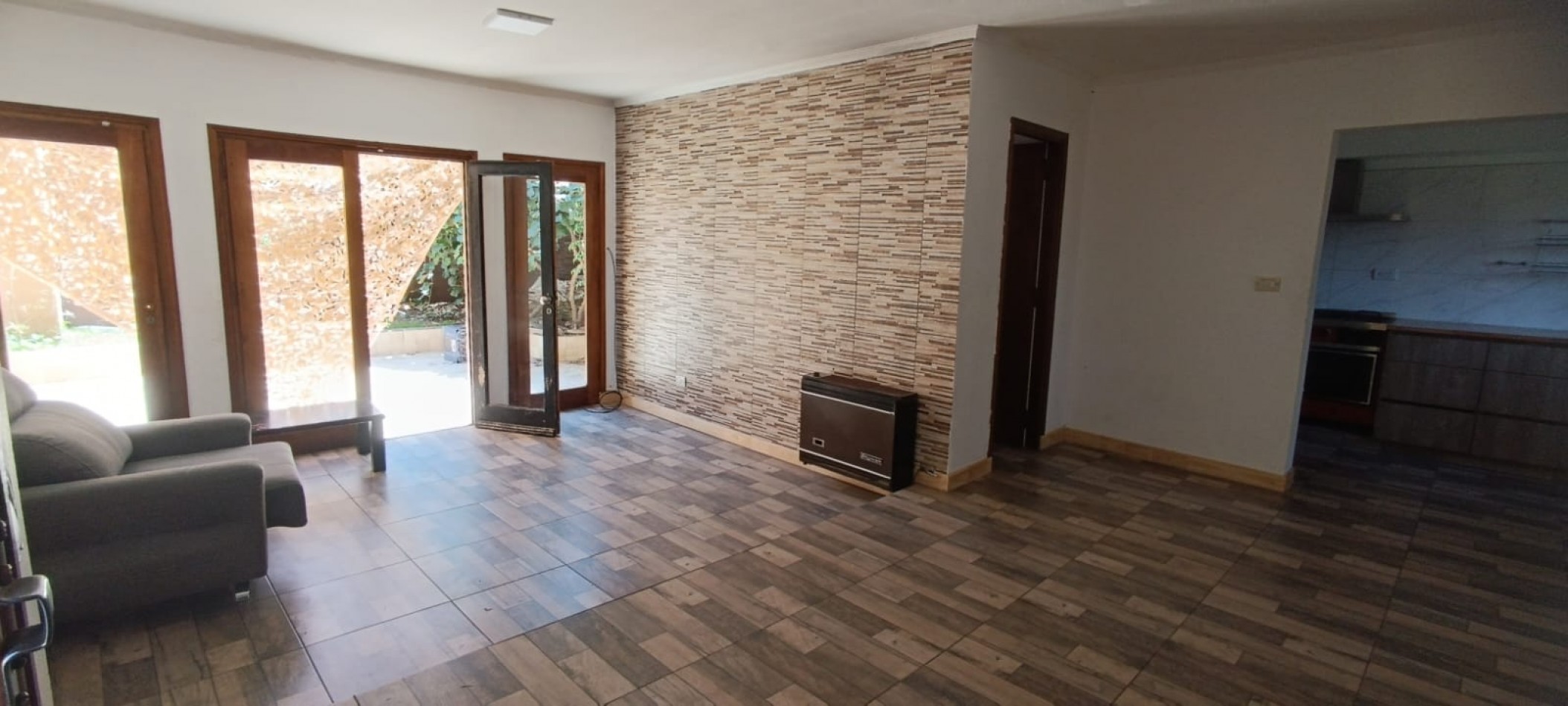 ALQUILER DOCE MESES CHALET  5 AMBIENTES EN BARRIO SAN CARLOS
