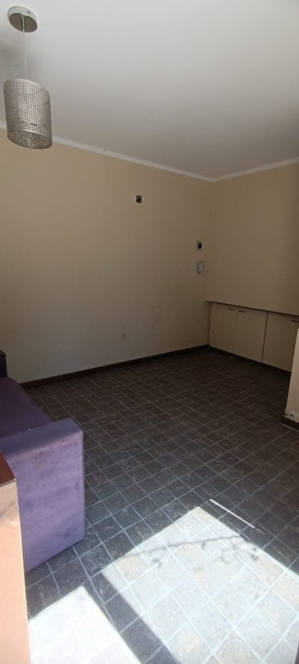 ALQUILER DOCE MESES CHALET  5 AMBIENTES EN BARRIO SAN CARLOS