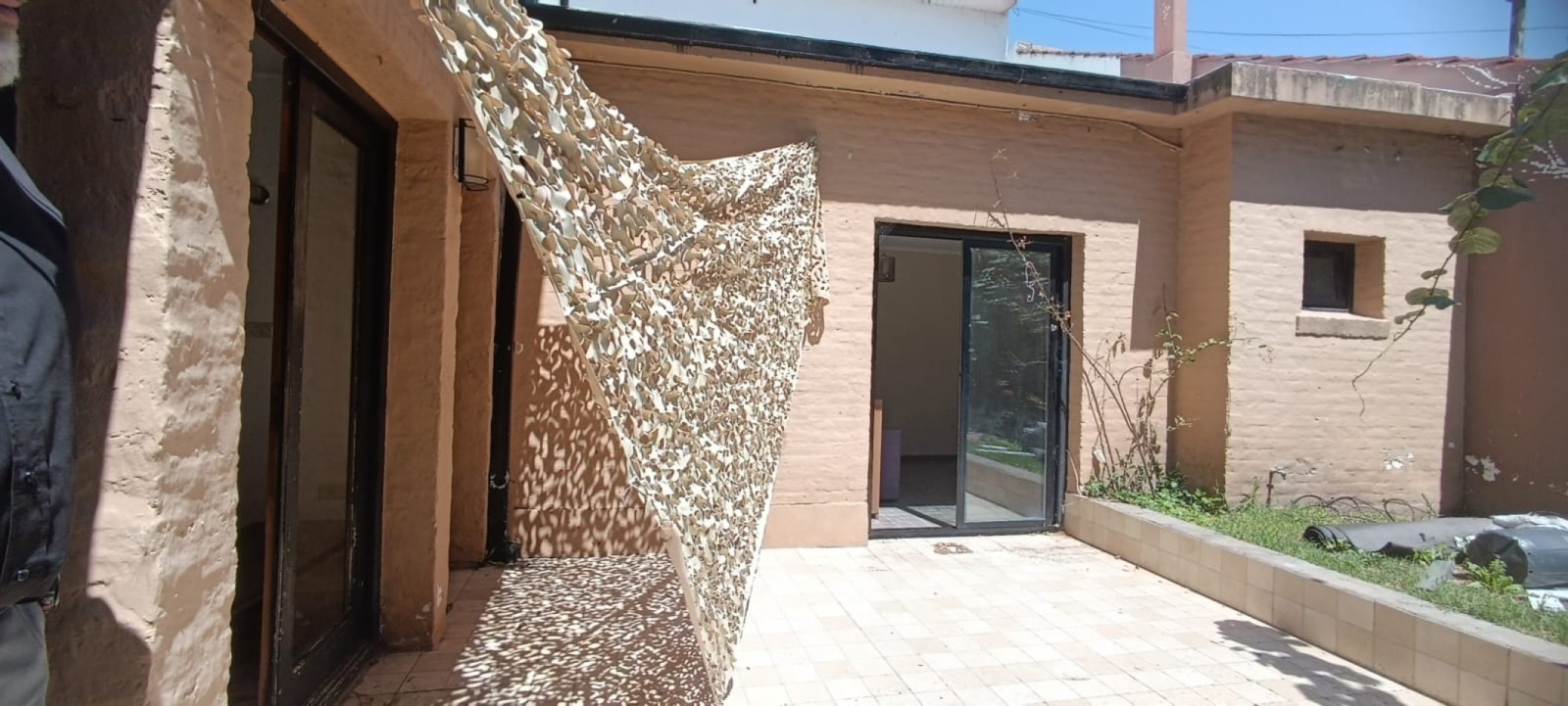 ALQUILER DOCE MESES CHALET  5 AMBIENTES EN BARRIO SAN CARLOS
