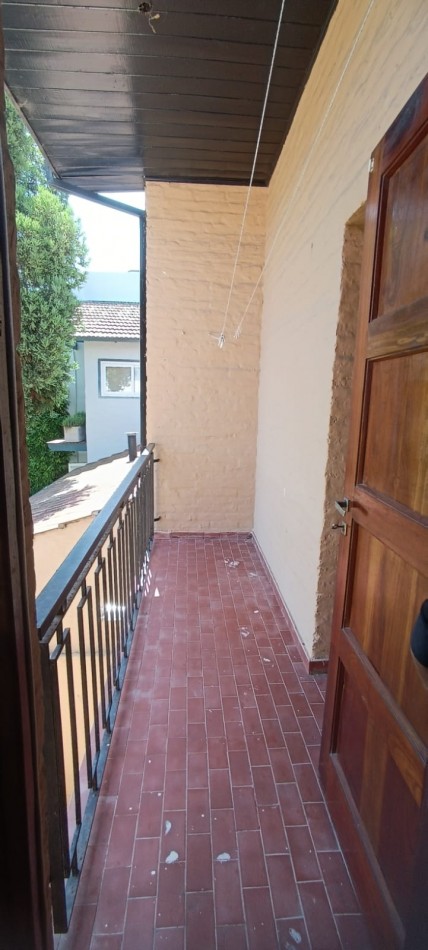 ALQUILER DOCE MESES CHALET  5 AMBIENTES EN BARRIO SAN CARLOS