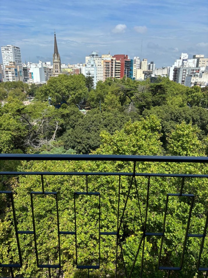 Departamento dos ambientes al contrafrente con balcon. Luminoso. Zona Macrocentro