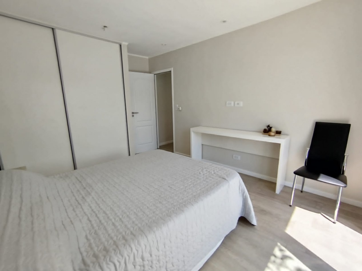Casa de tres ambientes en Barrio Privado. Impecable. Zona: Bo Costa del Sol (Mar Chiquita)