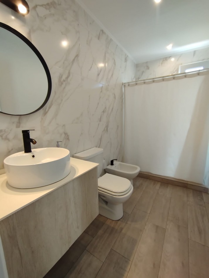 Casa de tres ambientes en Barrio Privado. Impecable. Zona: Bo Costa del Sol (Mar Chiquita)
