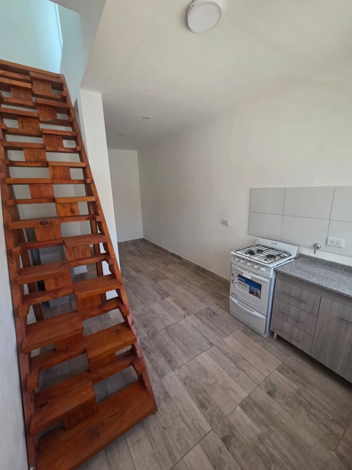 P.H. TRES AMBIENTES EN DUPLEX A LA CALLE. RECICLADO. DON BOSCO