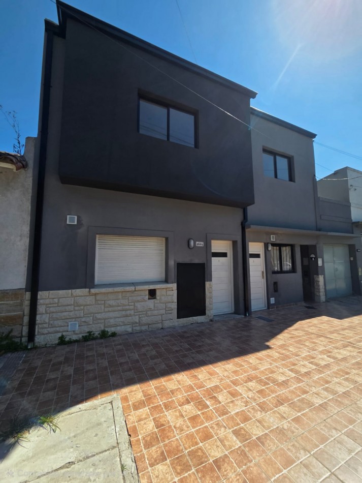 P.H. TRES AMBIENTES EN DUPLEX A LA CALLE. RECICLADO. DON BOSCO