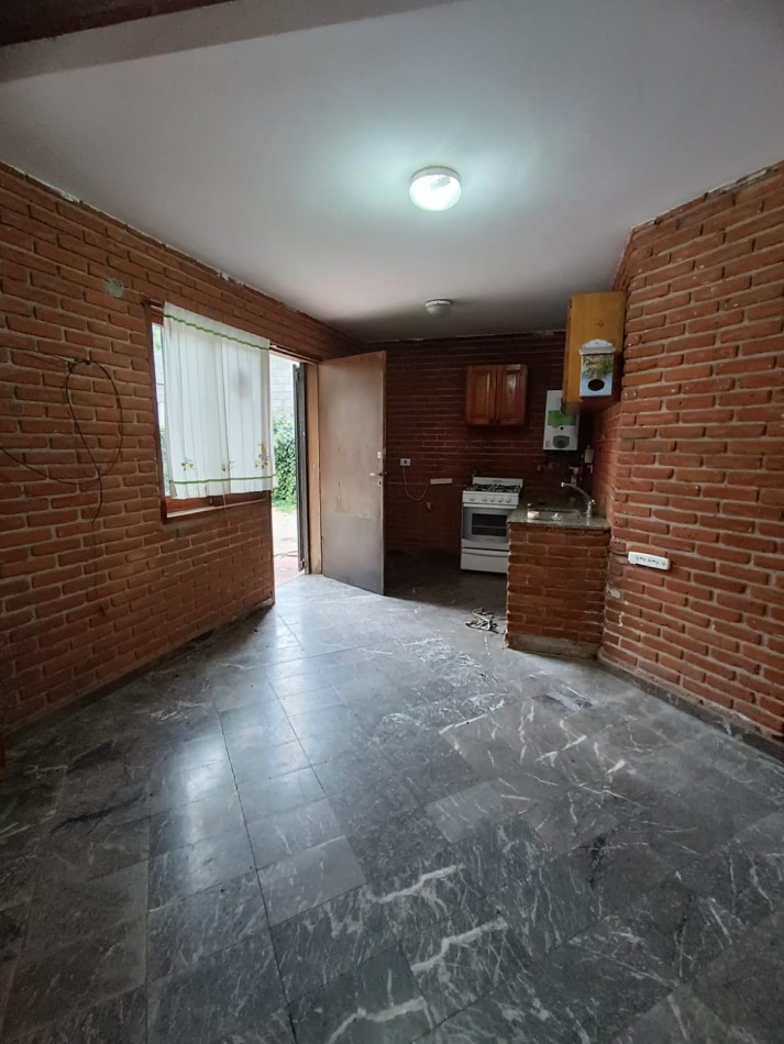 ALQUILER 24 MESES!!! Chalet cuatro ambientes en Bosque Perlata Ramos