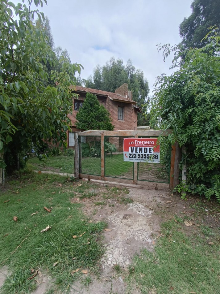 ALQUILER 24 MESES!!! Chalet cuatro ambientes en Bosque Perlata Ramos