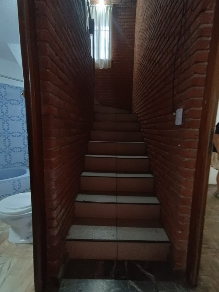 Chalet cuatro ambientes en Bosque Perlata Ramos