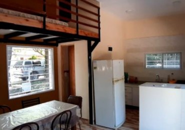 Casa nueva 3 ambientes con gran parque. Bo. Colina Alegre.