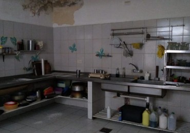 Hotel / Restaurant 18 habitaciones con bano (ideal emprendimiento para oficinas y locales, con proyecto ya aprobado)