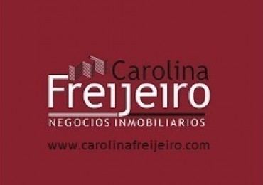 Local comercial distribuido en dos plantas. Centro