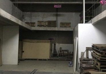 DEPOSITO + DEPARTAMENTO DESARROLLADO EN DOS PLANTAS