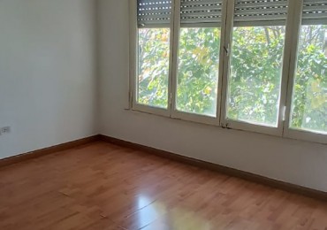  P.H. DOS AMBIENTES PRIMER PISO POR ESCALERA A LA CALLE. ZONA: EL PROGRESO